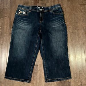 INC Curvy Fit Crop Denim Capri Jeans Size 10 Excellent!